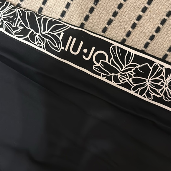 LiuJo Black Jersey Leggings with Logo Band - Picture 6 of 7